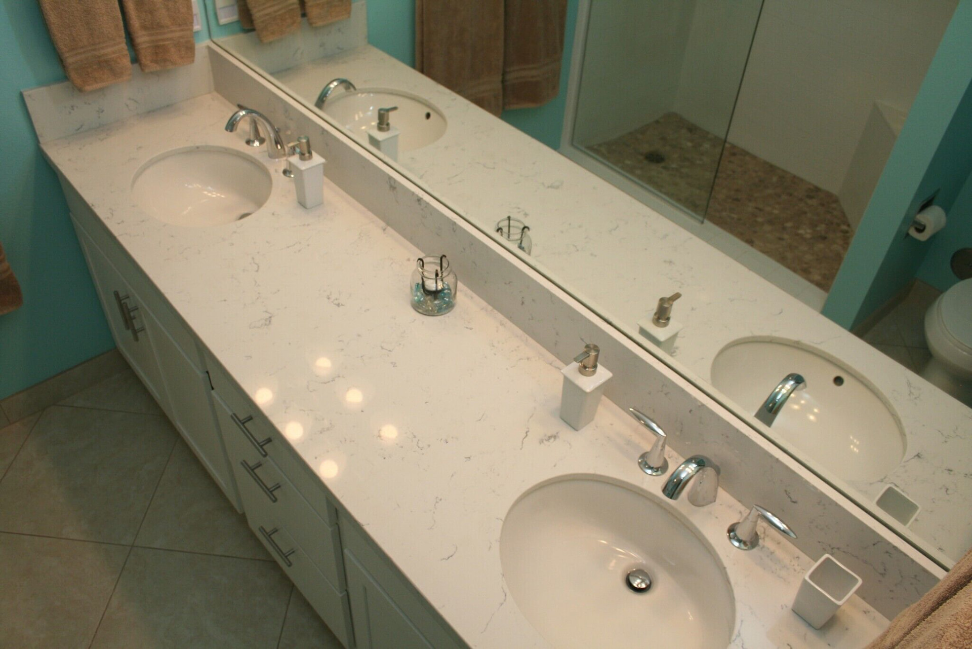 Double-sink bathroom counter and mirror